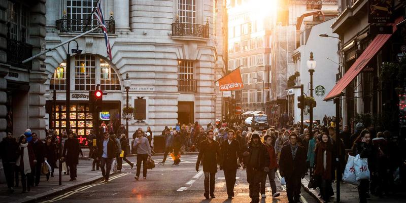 点亮乡村振兴路：太阳能路灯如何重塑农村道路照明新格局